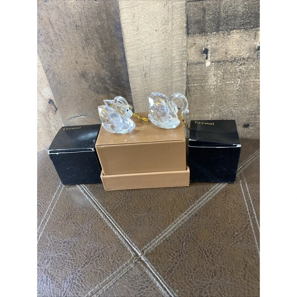 Set of 2 Vintage AMC New York Crystal Miniature Swan Figurines‎ XMAS Ornaments